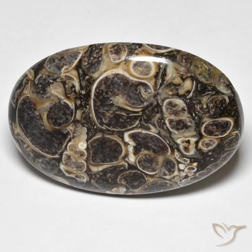 37.39ct 天然 彩色 碧玉, 椭圆形, 不透明