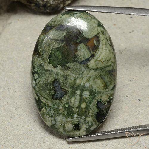 26.08ct 天然 彩色 碧玉, 椭圆形, 不透明