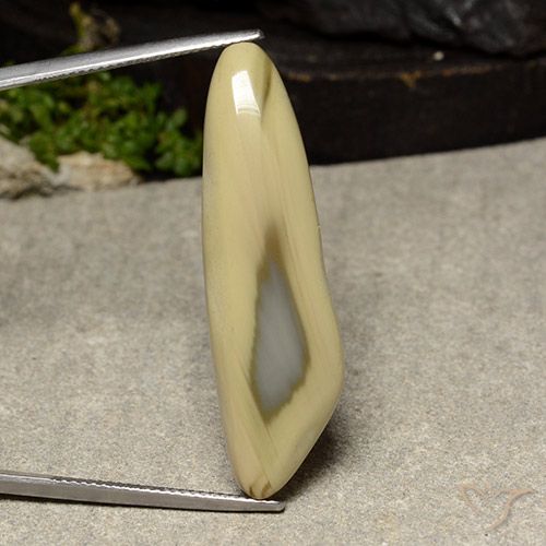 17.76ct 天然 彩色 碧玉, 花式切割, 不透明