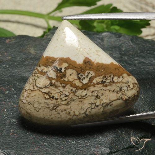 33.81ct 天然 彩色 碧玉, 梨形, 不透明