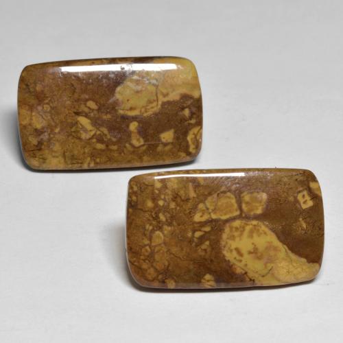 26.16克拉天然碧玉，垫形剪裁，不透明