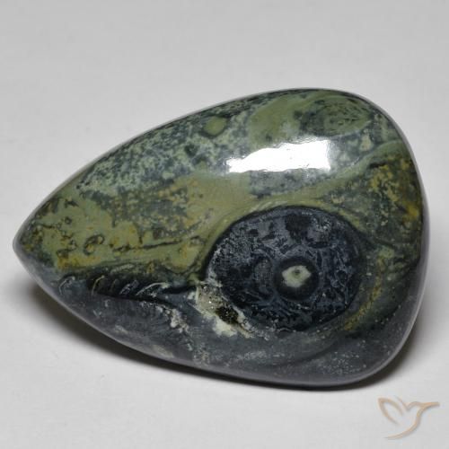 32.43克拉天然碧玉，梨形，不透明