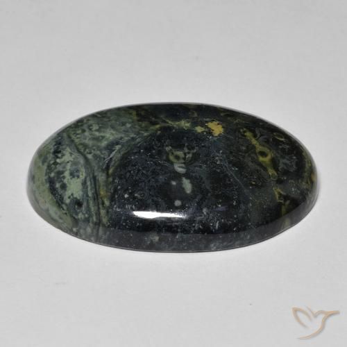 34.00克拉天然碧玉，椭圆形，不透明