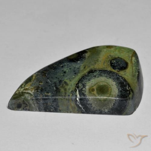 33.42克拉天然碧玉，花式切割，不透明