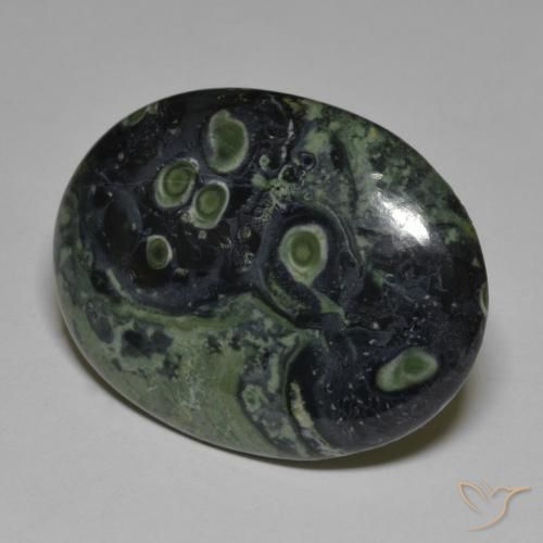 36.38ct 天然 彩色 碧玉, 椭圆形, 不透明