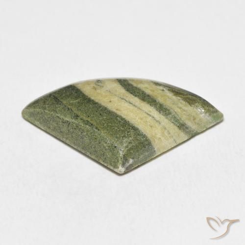 19.98克拉天然碧玉，胖三角形，不透明