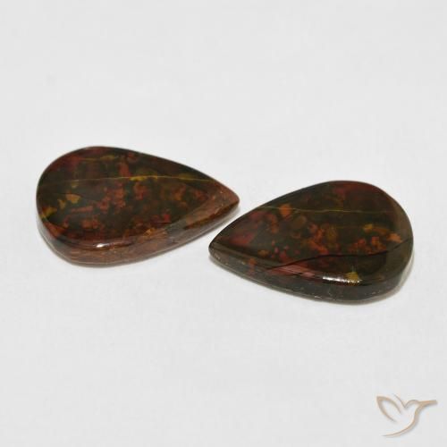 8.28天然多色碧玉，梨形，15.3×11.1毫米，不透明