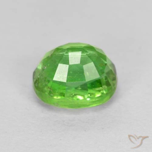 0.86克拉天然钠柱晶石，椭圆形，SI