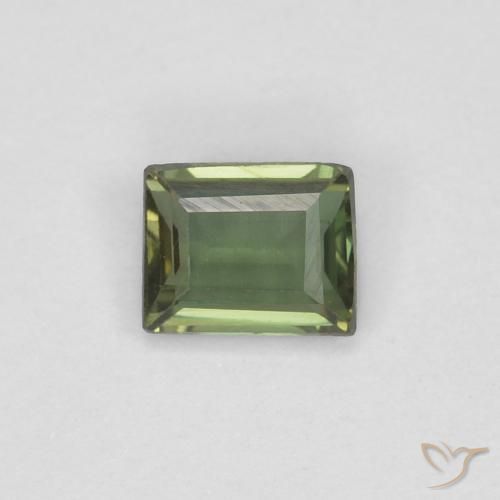 0.28ct 天然 暗绿色 钠柱晶石, 狭长方形, VVS