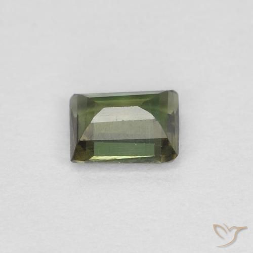 0.28克拉天然钠柱晶石，狭长方形，VVS