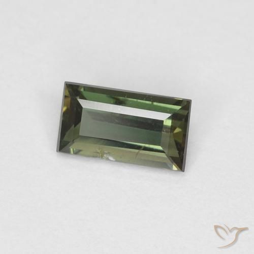 0.27ct 天然 大地绿 钠柱晶石, 狭长方形, VS