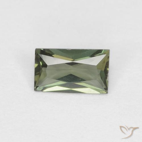 0.29ct 天然 黄绿色 钠柱晶石, 狭长方形, VS