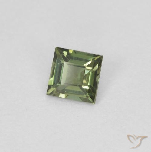0.20克拉天然钠柱晶石，正方形，VVS