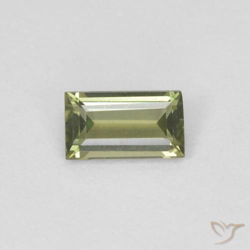 0.25ct 天然 Medium Dark-Green 钠柱晶石, 狭长方形, VVS