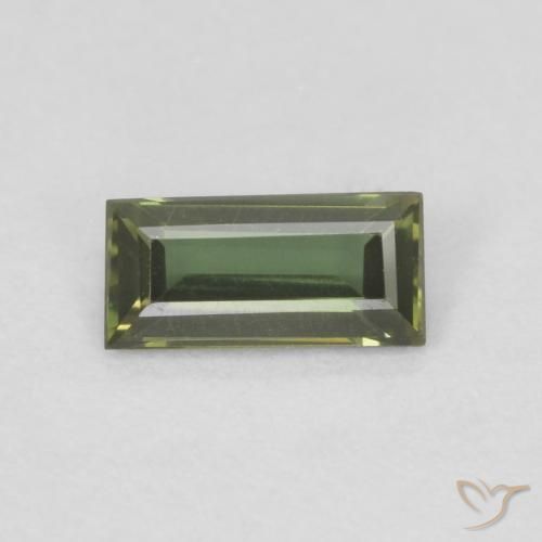 0.27ct 天然 暗绿色 钠柱晶石, 狭长方形, VVS-VS