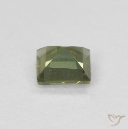 0.26克拉天然钠柱晶石，正方形，VVS-VS