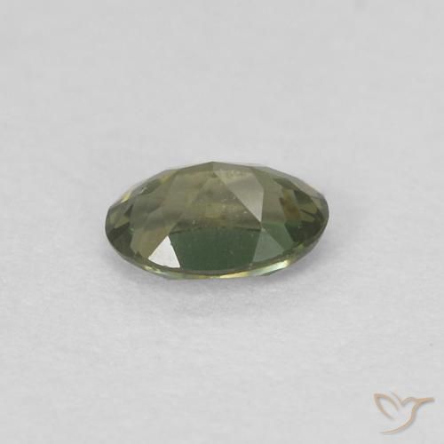 0.17克拉天然钠柱晶石，椭圆形，VVS