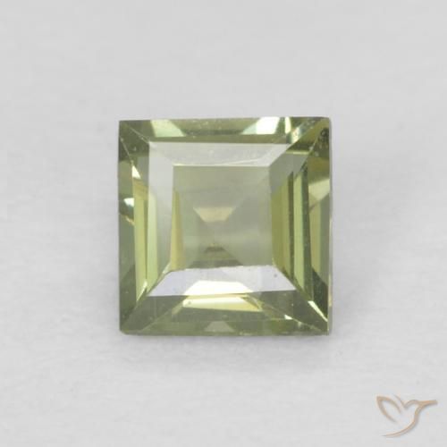 0.15克拉天然钠柱晶石，正方形，VVS