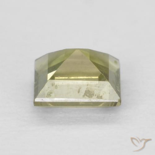 0.23克拉天然钠柱晶石，正方形，VVS