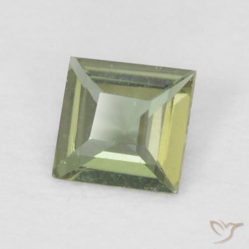 0.13克拉天然钠柱晶石，正方形，VVS