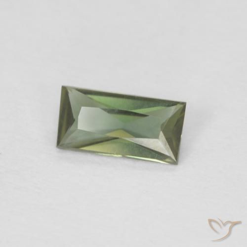 0.25克拉天然钠柱晶石，狭长方形，VVS