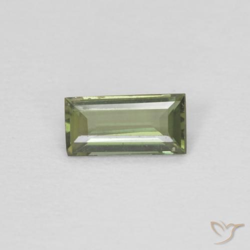 0.20ct 天然 深绿色 钠柱晶石, 狭长方形, VVS