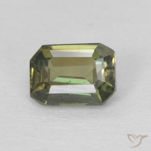 0.26ct 天然 大地绿 钠柱晶石, 祖母绿式切割, VS