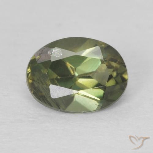 0.32ct 天然 森林绿 钠柱晶石, 椭圆形, VS