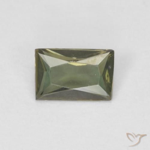 0.31ct 天然 棕绿色 钠柱晶石, 狭长方形, VS