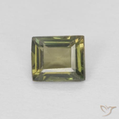 0.36ct 天然 暗绿色 钠柱晶石, 狭长方形, VS