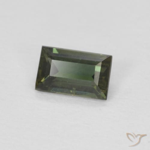 0.27克拉天然钠柱晶石，狭长方形，VS