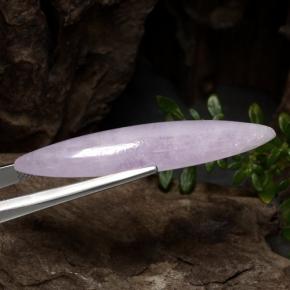 17.91克拉天然紫锂辉石，榄尖形，半透明