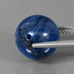 15.55克拉天然蓝晶石，球形，不透明