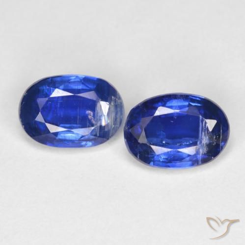 0.87ct 天然深蓝色蓝晶石, 椭圆形, VS-SI 0.87ct 天然深蓝色蓝晶石, 椭圆形, VS-SI