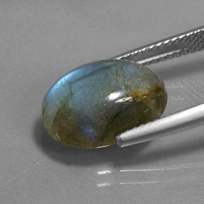 6.39克拉天然拉长石，椭圆形切割，半透明