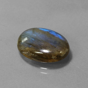 6.83克拉天然多色拉长石，椭圆形切割，15.9×11.7毫米，半透明