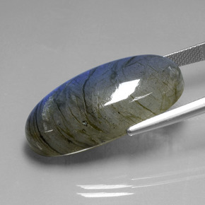 32.48克拉天然拉长石，椭圆形切割，透明