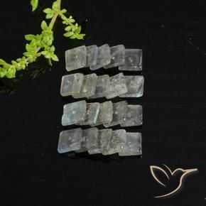 7.61克拉天然拉长石，正方形，半透明