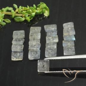 5.89克拉天然拉长石，正方形，半透明