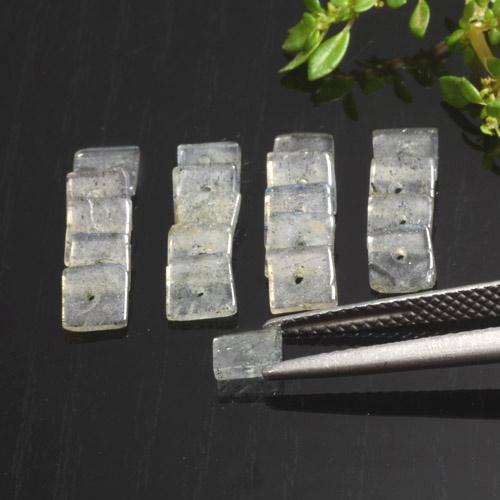 4.50天然多色拉长石，方形，4.4×4.3毫米，半透明