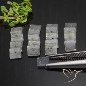 5.46克拉天然拉长石，正方形，半透明