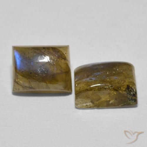 5.63克拉天然拉长石，狭长方形，半透明