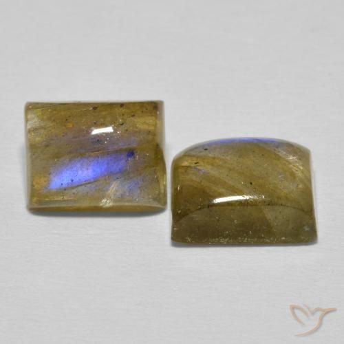 5.65克拉天然拉长石，狭长方形，半透明
