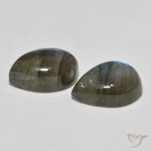 7.45克拉天然拉长石，梨形，半透明