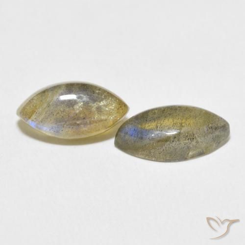 4.76克拉天然拉长石，榄尖形，半透明