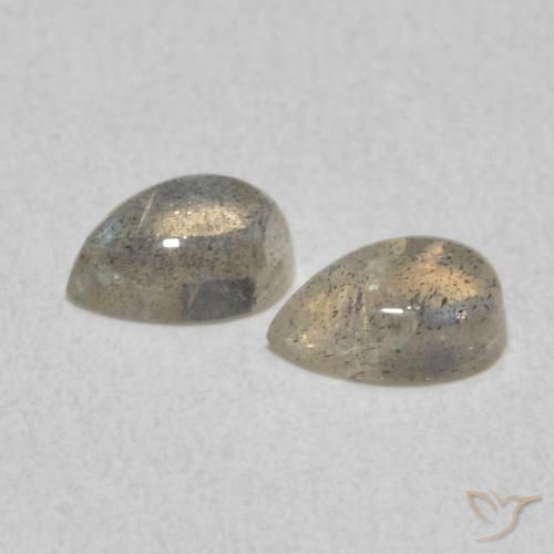 0.87克拉天然拉长石，梨形，半透明