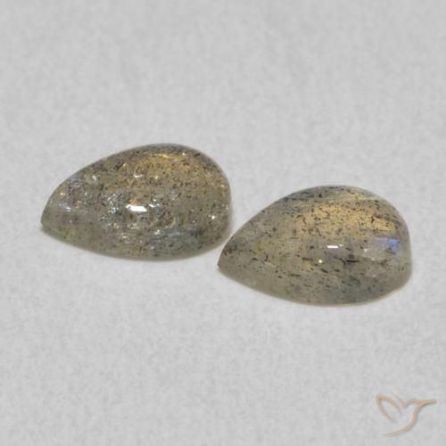 0.83克拉天然拉长石，梨形，半透明