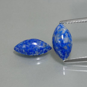 天然青金石，马眼形，11.7×6.1毫米，不透明