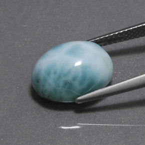 8.07克拉天然绿色拉利玛石，椭圆形切割，13.4×10.1毫米，不透明