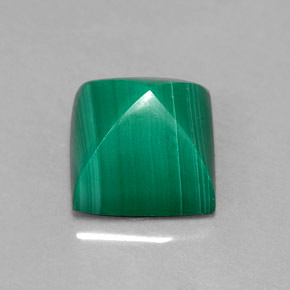 4.50克拉天然绿色孔雀石，方形，8.2×8.1毫米，不透明